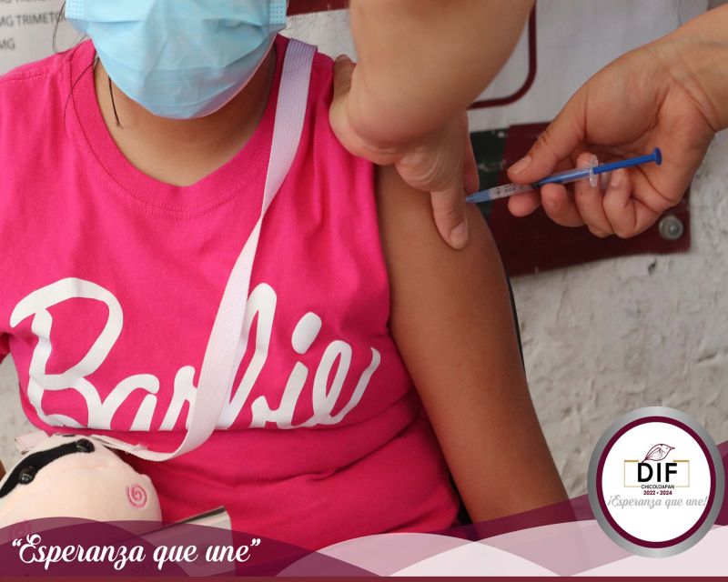 Boletín 42. DIF Chicoloapan y el IMSS vacunan a mas de 1000 niñas contra el VPH