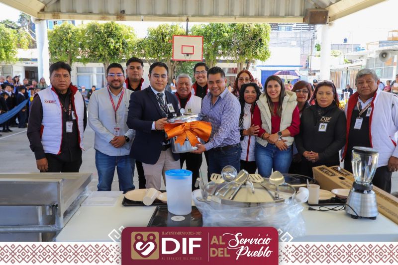 BOLETÍN 31| DIF Chicoloapan fortalece Comedores Escolares Calientes con entrega de mobiliario